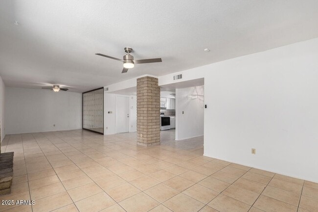 Foto del edificio - 3946 E Cortez St