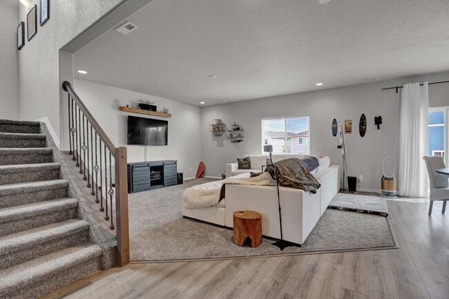 Building Photo - 8345 Talc Dr