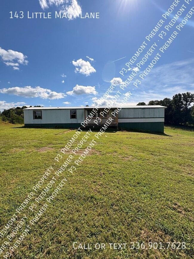 Building Photo - 143 Little Macy Ln