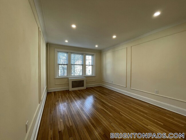 Foto del edificio - 100 Kilsyth Rd