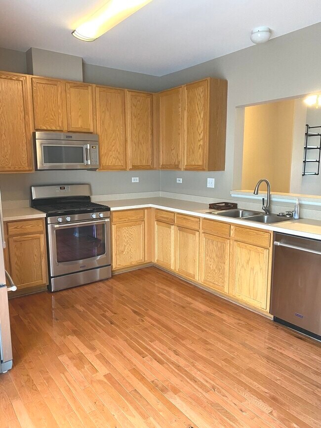 Building Photo - 312 New Haven Dr