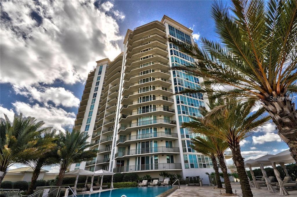Foto principal - 450 Knights Run Ave