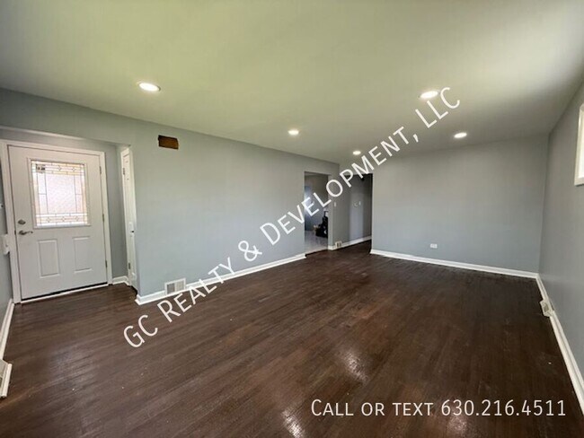 Foto del edificio - 520 W Center St