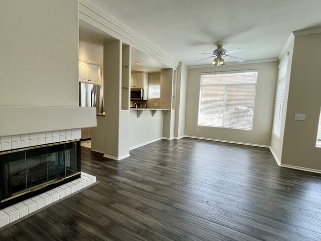 Foto del edificio - 12604 Carmel Country Rd