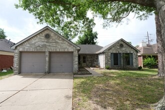 Building Photo - 17427 Hamilwood Dr