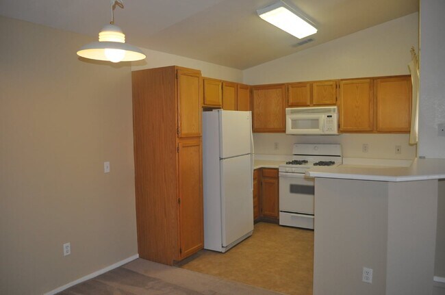 Foto del edificio - 5415 W Harmon Ave