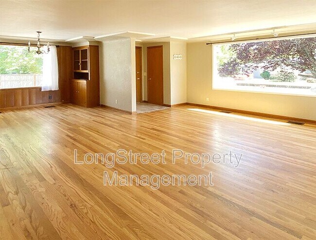 Foto del edificio - 3255 NW Fillmore Ave