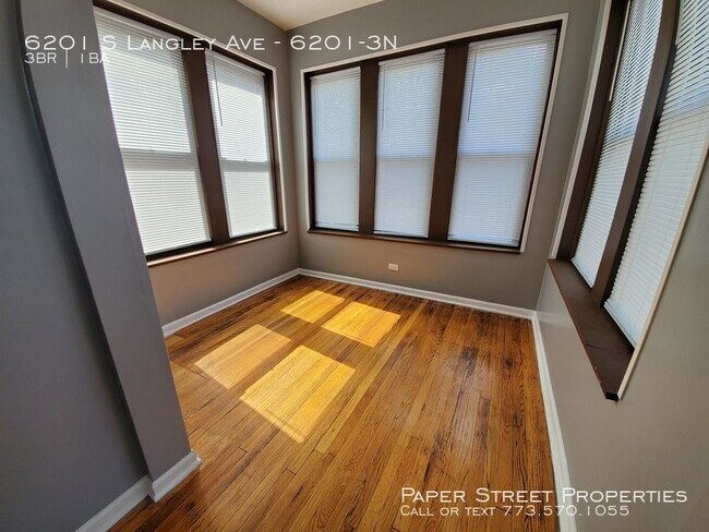 Foto del edificio - 6201 S Langley Ave