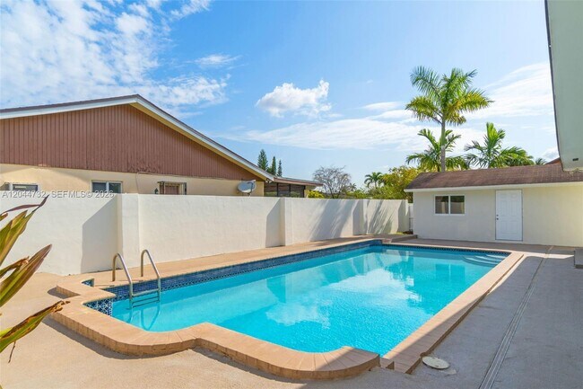 Foto del edificio - 7125 SW 93rd Ct