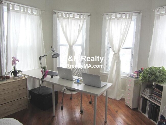 Foto del edificio - 9 Medford St