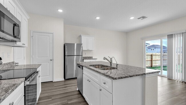 Foto del edificio - Move-In Ready 3BR Home with Loft & Community Amenities