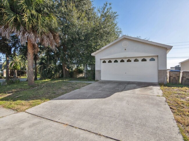 Building Photo - 3 Bedroom Single Family Home in Kissimmee