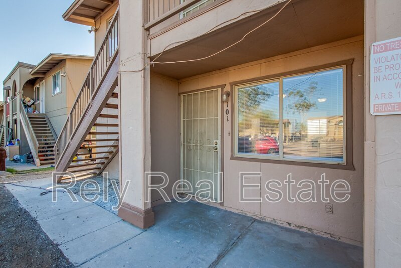 Primary Photo - 7144 N 66th Dr