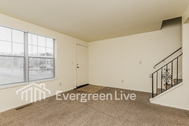 Building Photo - 8107 Mt Aetna St