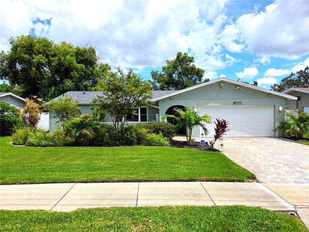 Foto principal - 9071 Ridge Rd
