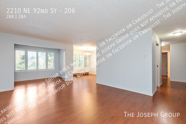 Foto del edificio - 2210 NE 92nd St