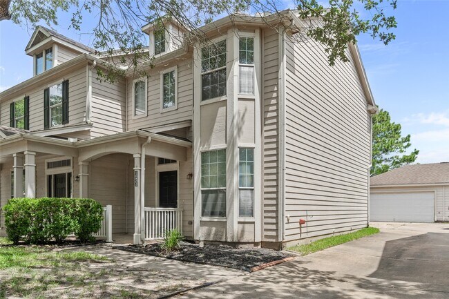 Foto del edificio - 16802 Pine Castle Dr