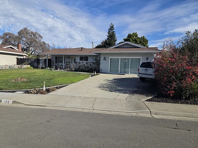 Photo - 776 Berkshire Pl House