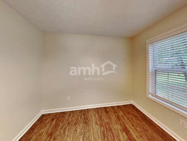 Building Photo - 3094 Perch Overlook SW