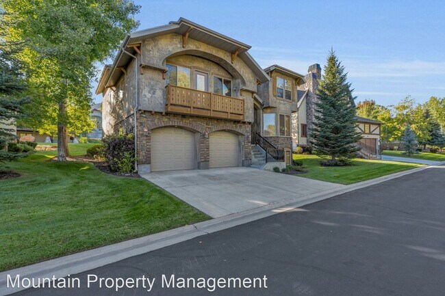 Foto del edificio - 7 br, 4 bath House - 1165 N. Cottage Way