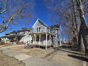 Building Photo - 213 Mulberry St