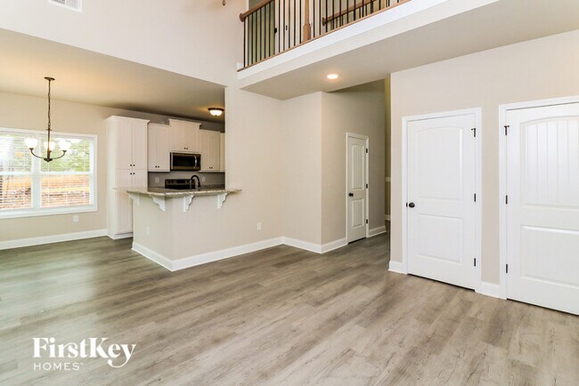 Foto del edificio - 145 Cranbrooke Dr