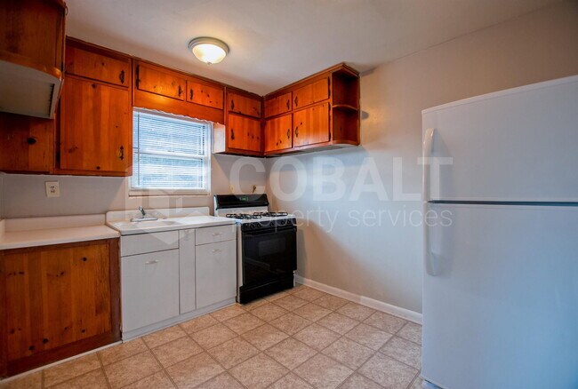 Foto del edificio - 954 St Charles Ave NE