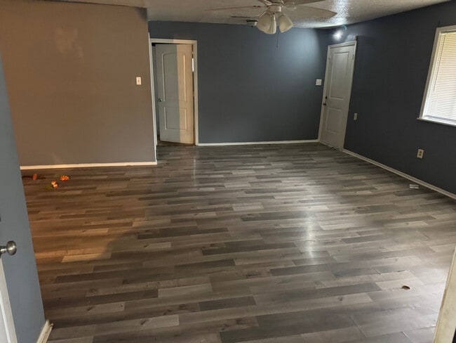 Photo - 2122 McFadden Rd House