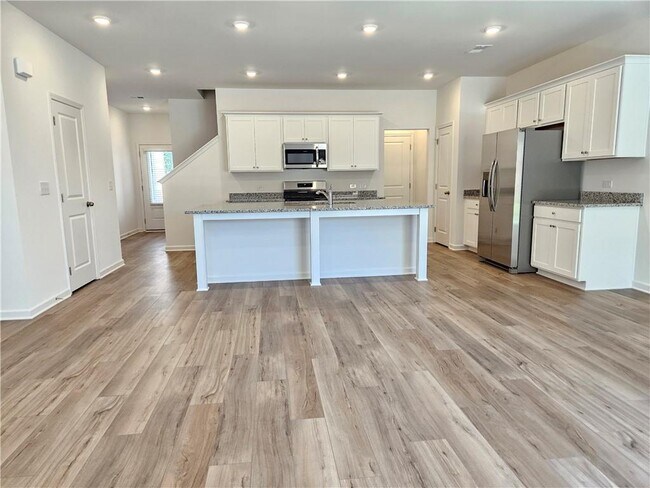 Building Photo - 2427 Livi Ln