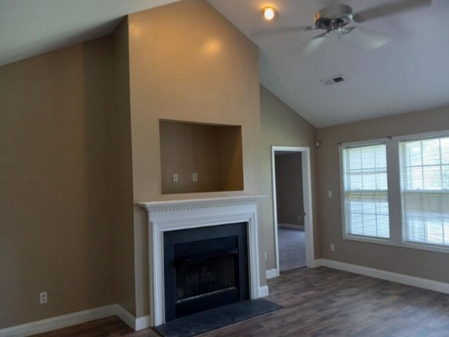 Building Photo - 543 Jedburgh Way