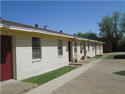 Building Photo - Falcon Apartments