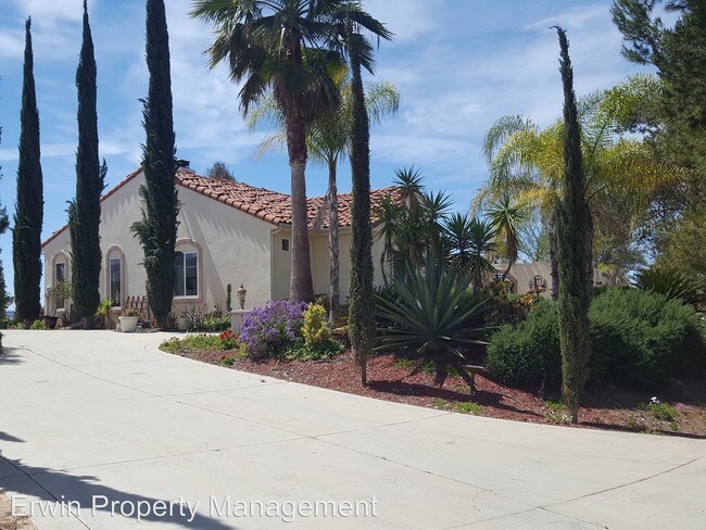 Foto del edificio - 4 br, 3 bath House - 41425 Floyd Ct.