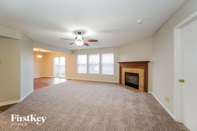 Building Photo - 2282 Hampton Dr