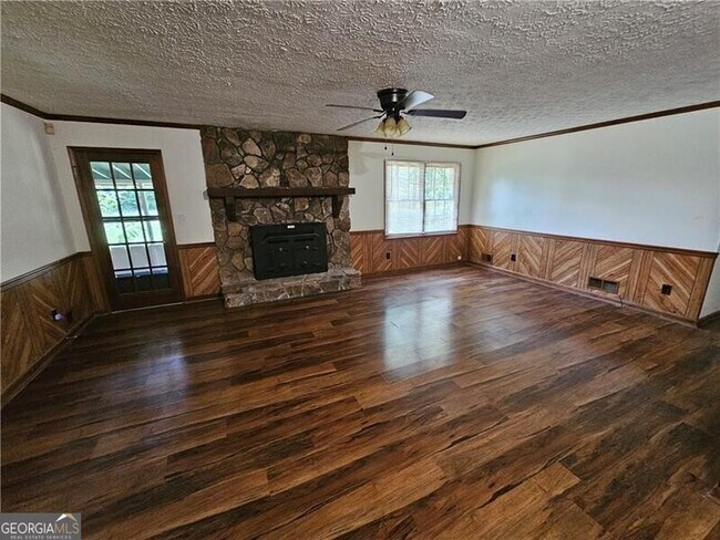 Building Photo - 1624 Kon-Tiki Ln