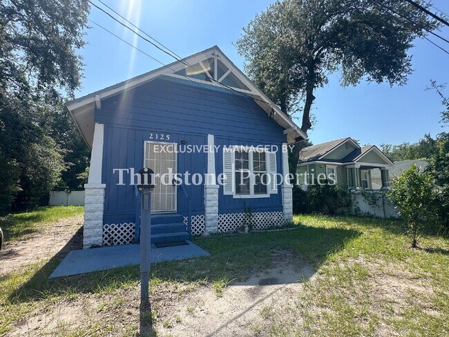 Foto del edificio - 2125 Lambert St