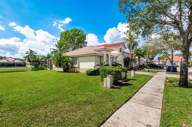 Foto del edificio - 18866 SW 28th Ct