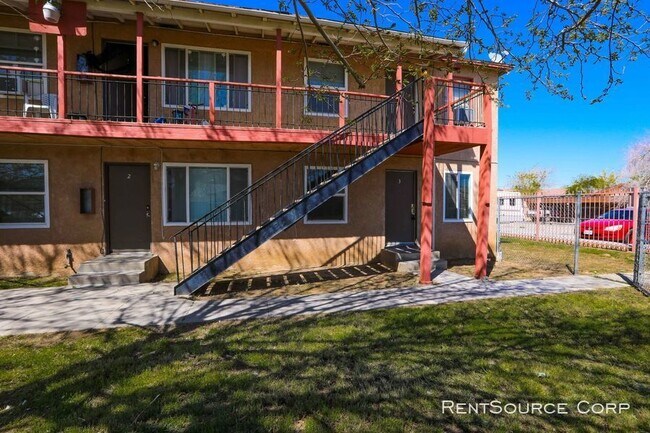 Building Photo - 38512 10th St E