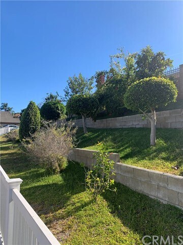 Foto del edificio - 2283 Lerona Ave