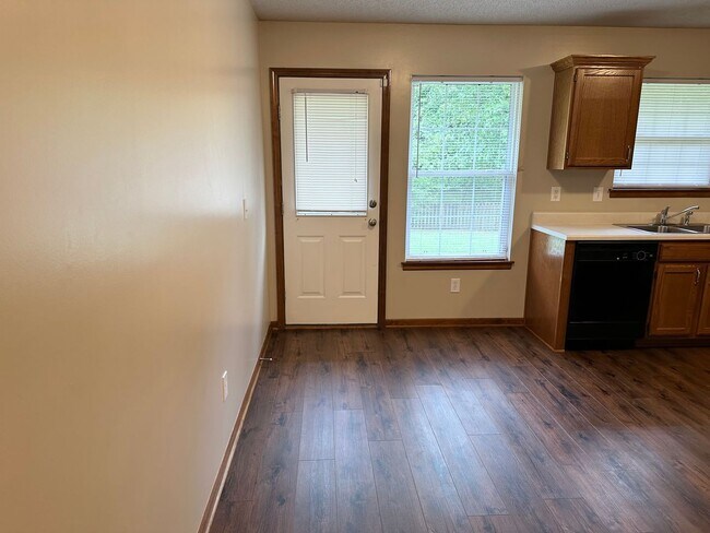Foto del edificio - 2 Bed Single Level Duplex in Blue Springs