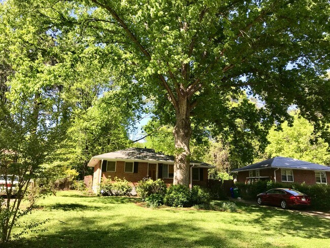 Foto del edificio - 4232 Timber Valley Ct