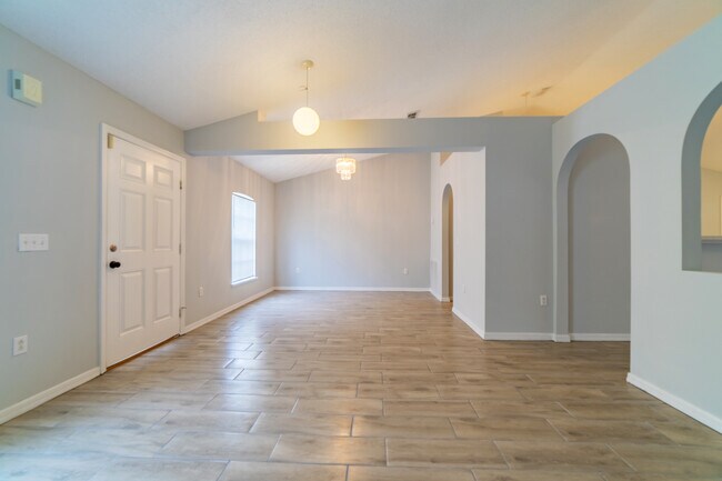 Foto del edificio - 5396 Berrien Ave
