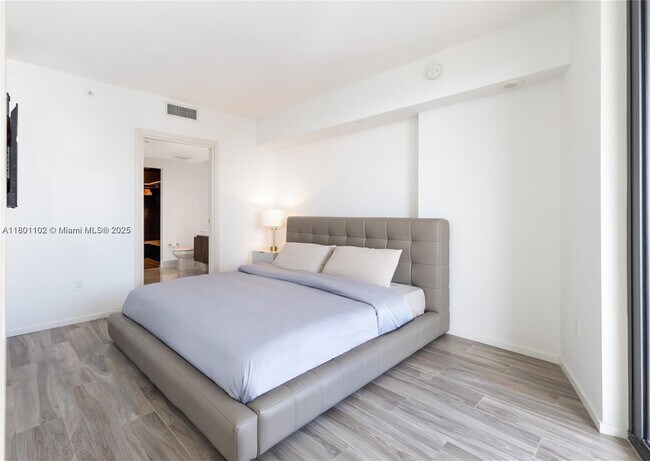 Foto del edificio - 801 S Miami Ave