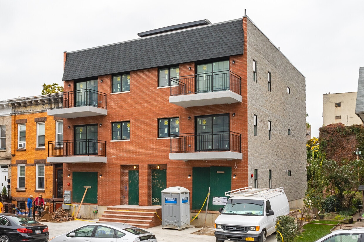 2708 Glenwood Rd, Brooklyn, NY 11210 Apartments in Brooklyn, NY