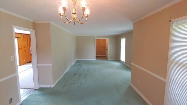 Foto del edificio - 107 Pinewood Dr