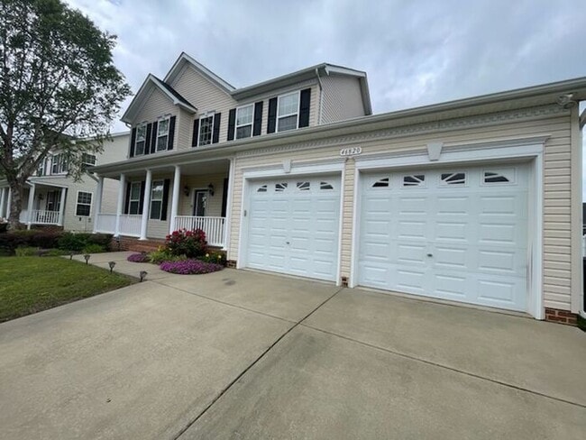 Building Photo - 46820 Shelton Dr