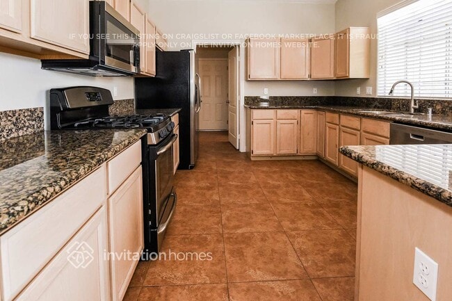 Building Photo - 3985 Roohani Ct
