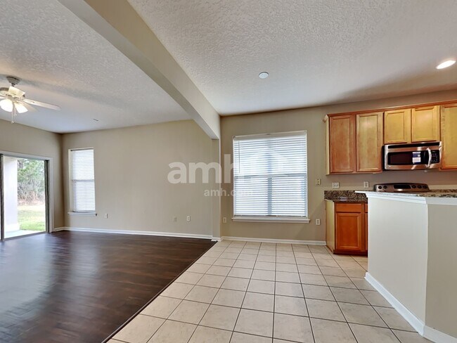 Foto del edificio - 1575 Tawny Marsh Ct