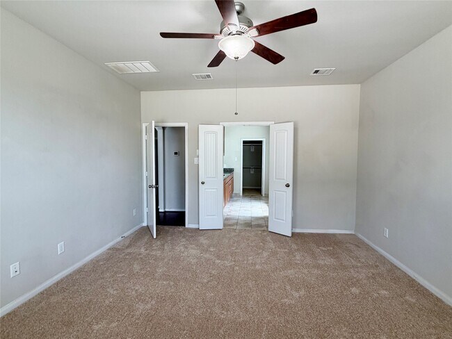 Building Photo - 8002 Mesquite Hill Ln