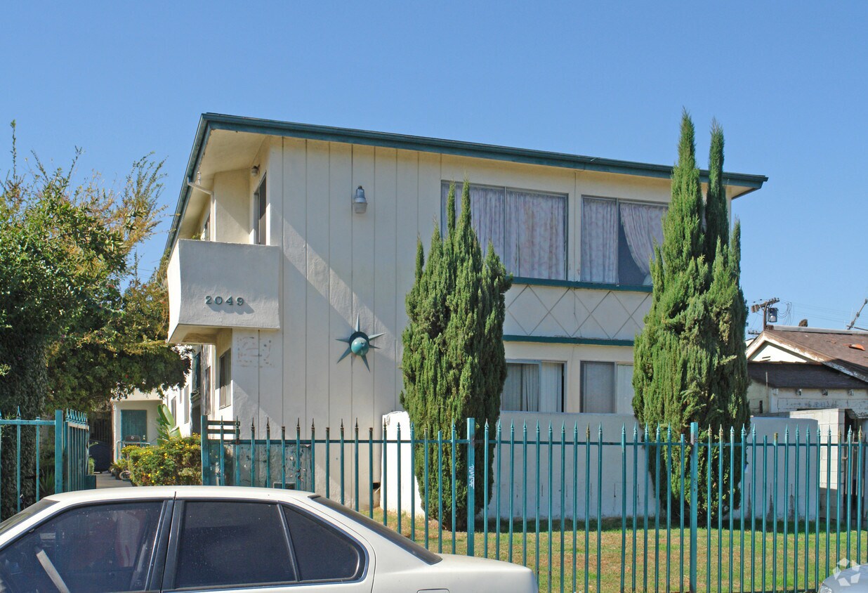 Building Photo - 2049 Garth Ave