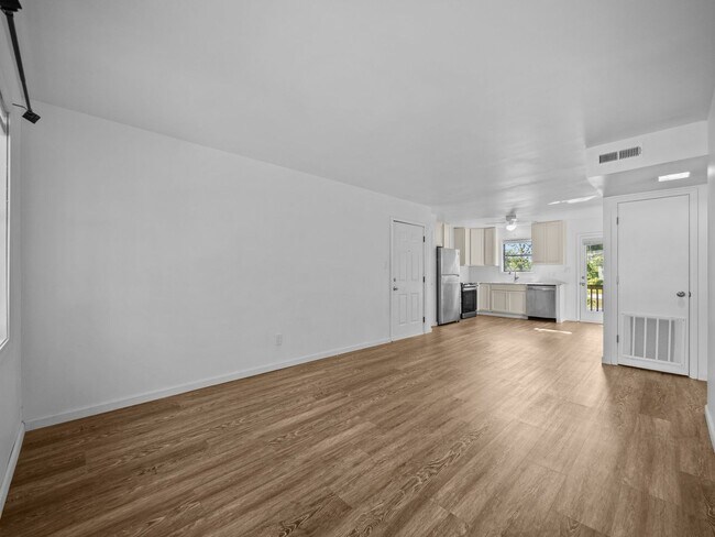 Foto del edificio - 110 Ravenwood Dr